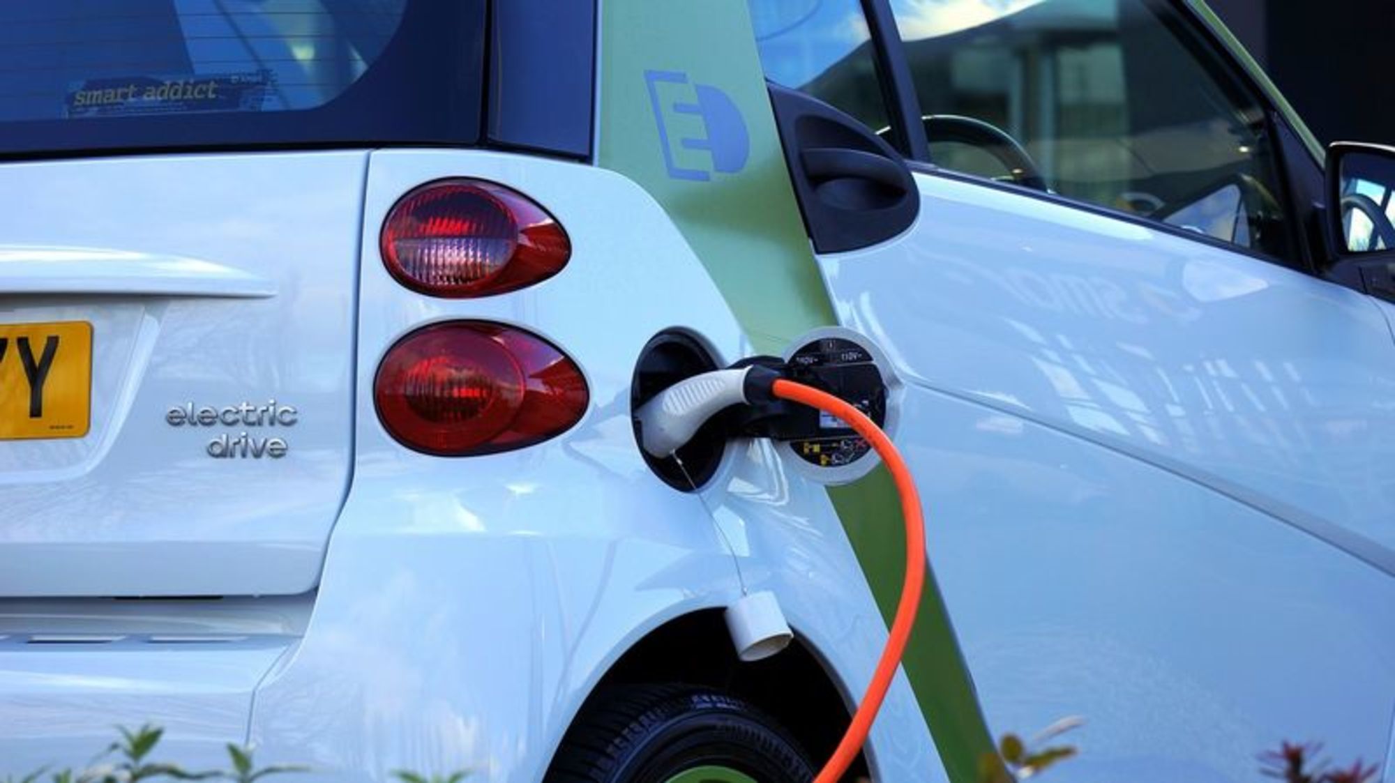 Véhicule propre, électrique
